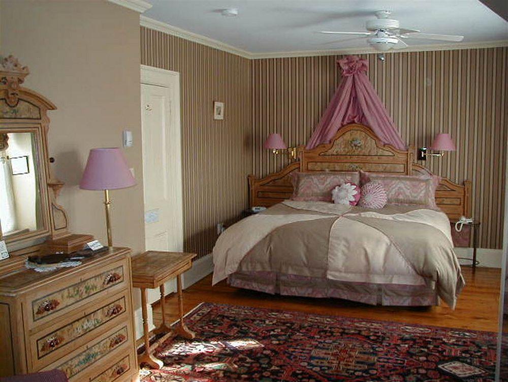 Shipwright Inn Charlottetown Esterno foto